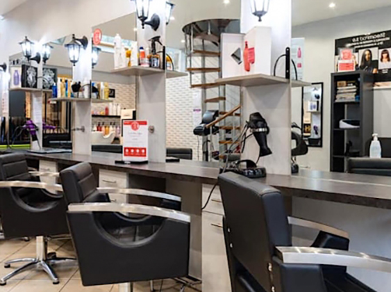 Salon de Coiffure Verberie Karine Coiffure Coupes Hommes Femmes Enfants Coloration Meches Patine Forfait Mariage Techniq