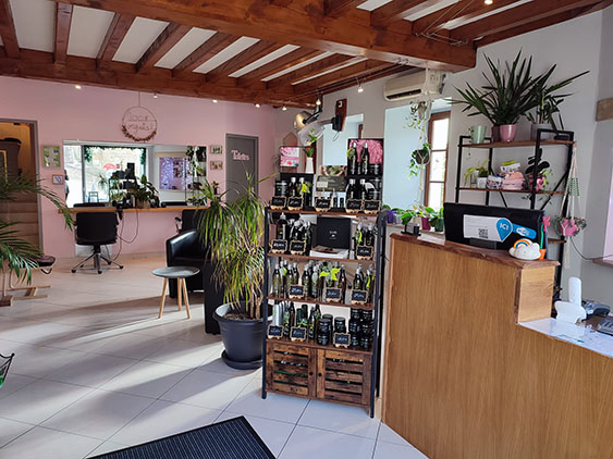 salon de coiffure Aubeterre sur Dronne De meche avec vous label qualite coiffure 6